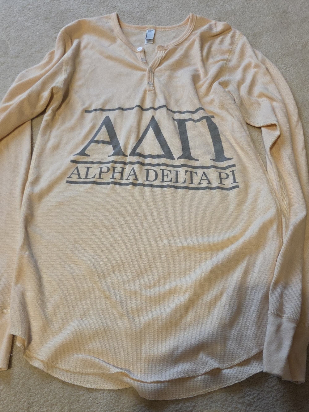 Alpha Delta Pi Long Sleeve Tee in Cream & Grey, Size M
